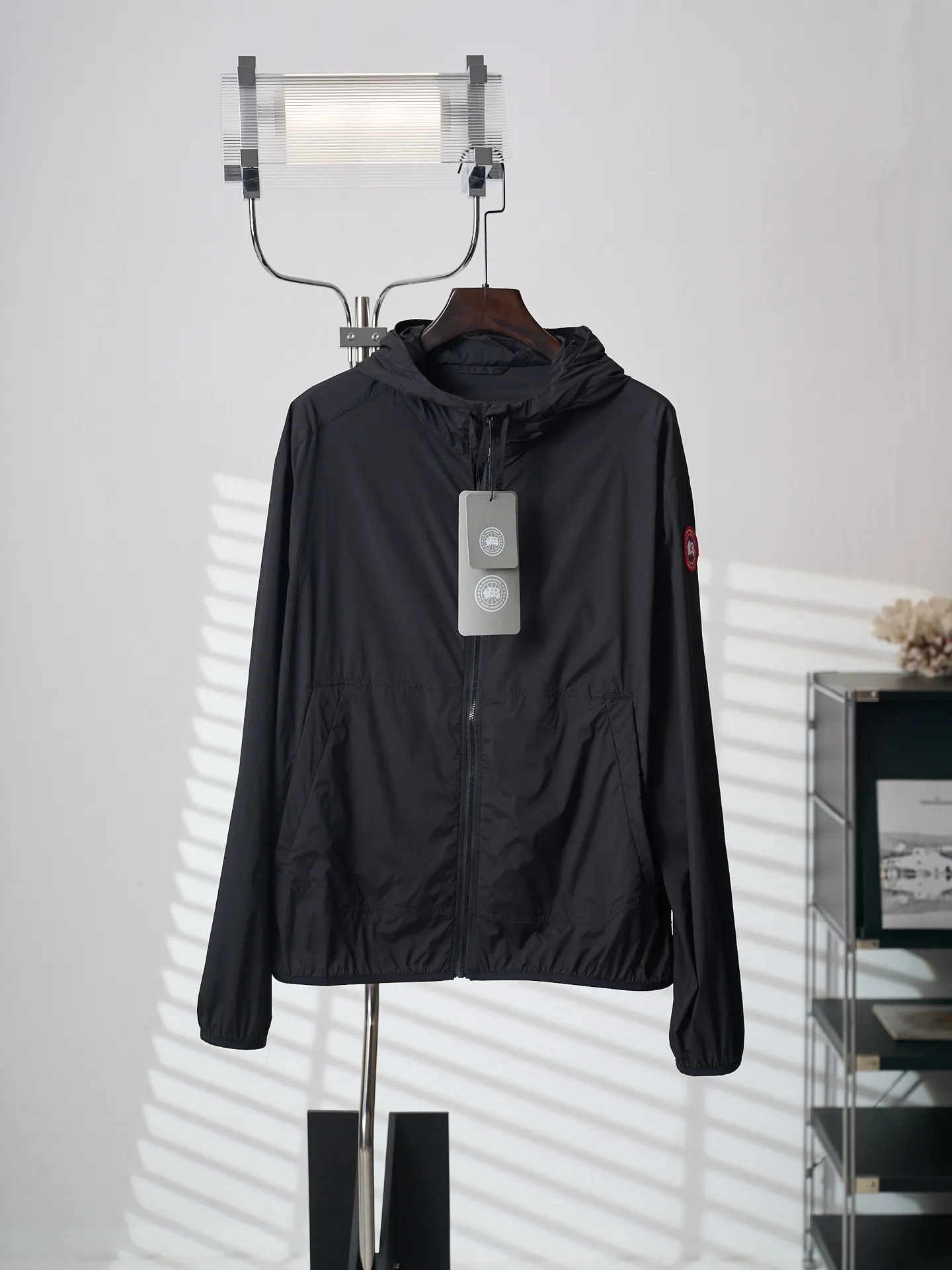 【 】Canada Goose/ 【In Stock】S M L XL ： ， ， ， ， ， ， ， 、 ， 。 ： ， ， 。 ， ， ， ，Wear-Resistant 。 ： ， ， 。
